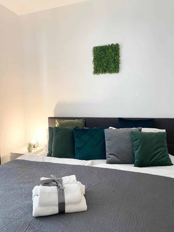 1St City La Opera Suites Виена Екстериор снимка