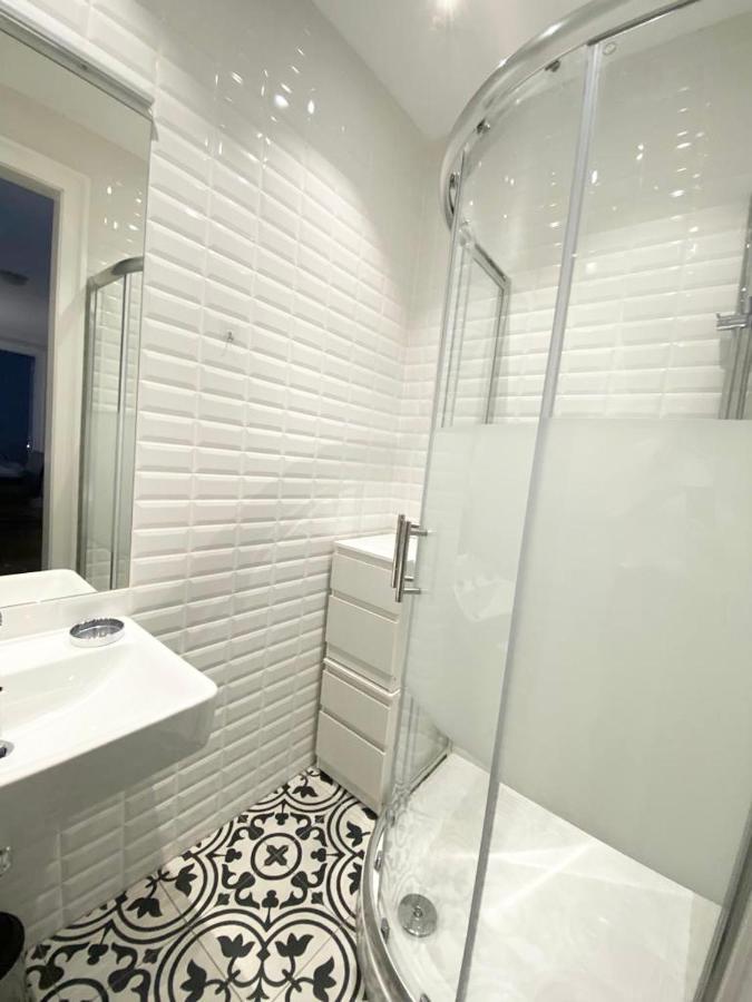 1St City La Opera Suites Виена Екстериор снимка